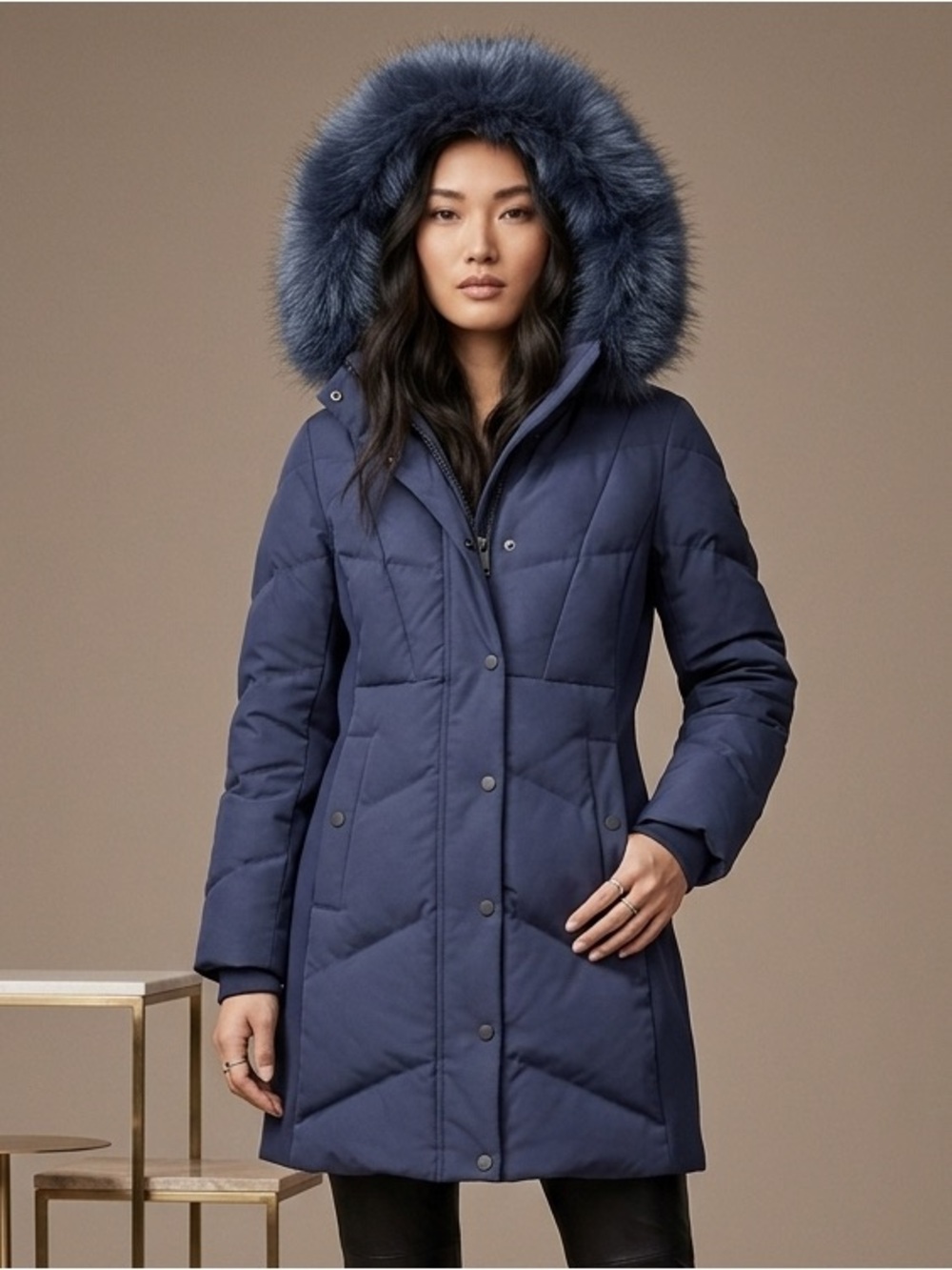 Michael Kors Hooded Puffer Parka Jacket with Faux Fur Trim - A423355B28 - MEDIUM